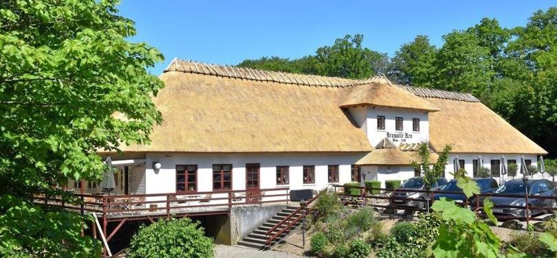 Bromolle Kro Jyderup Exteriör bild