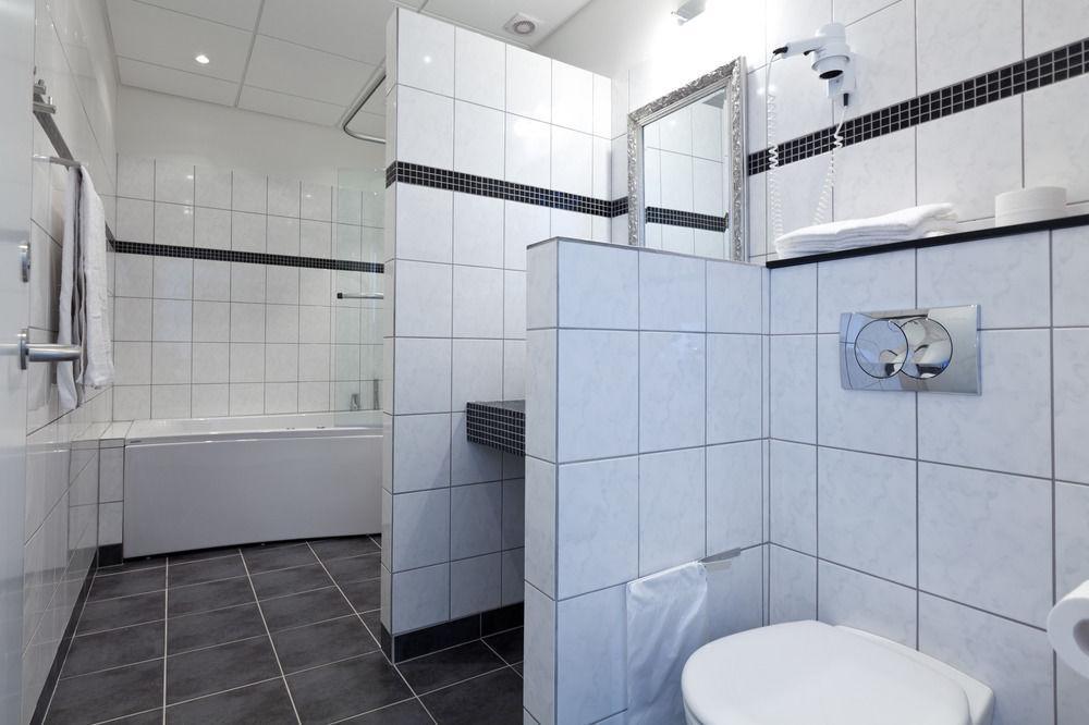 Bromolle Kro Jyderup Exteriör bild