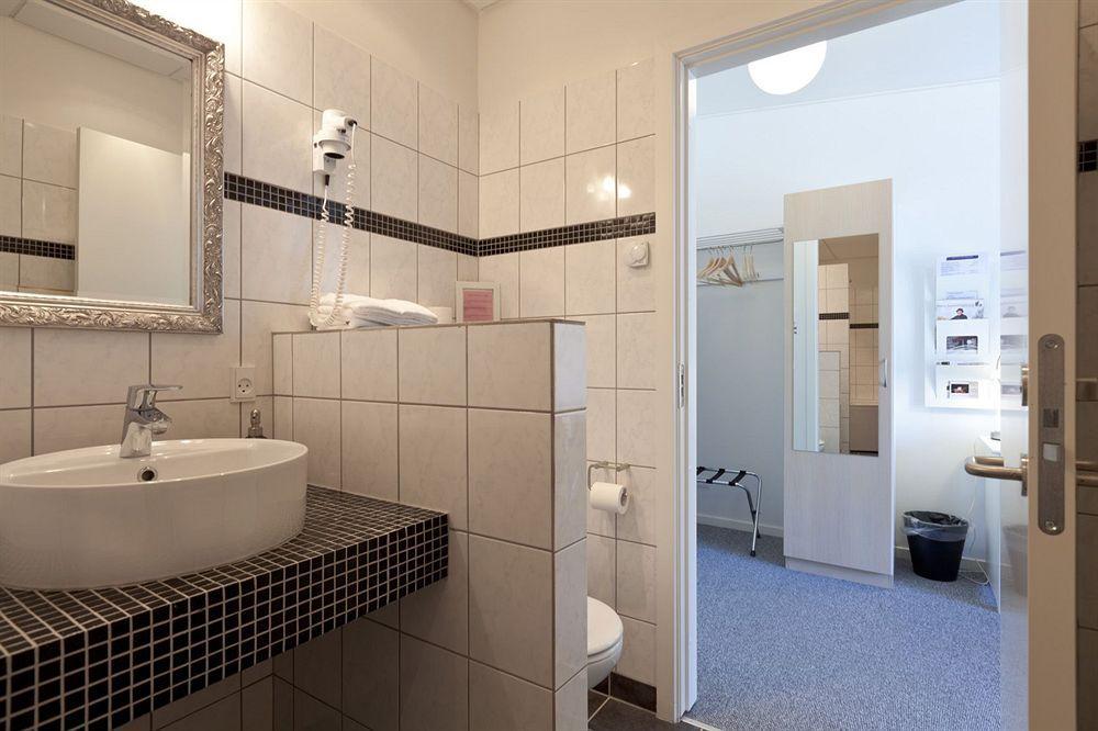 Bromolle Kro Jyderup Exteriör bild